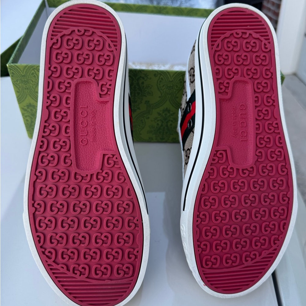 Gucci 1977 Tennis Sneakers Beige and Green Sneakers (Authentic) - Picture 3 of 10